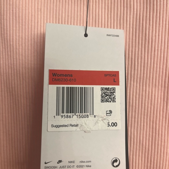 Nike Women Athletic Dress. NWT. - Picture 3 of 3